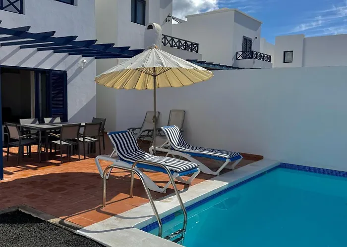 Papagayo House Villa *